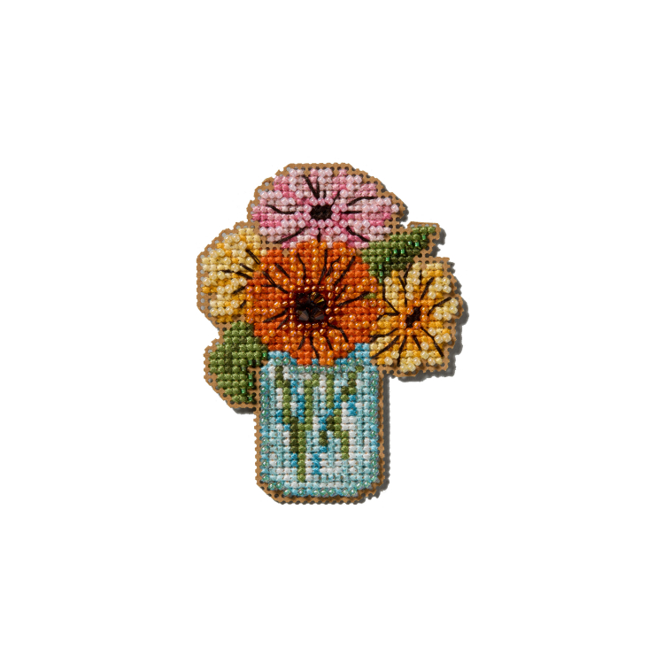 MH182511 Букет у вазі. Набір для вишивки в змішаній техниці Mill Hill - 1