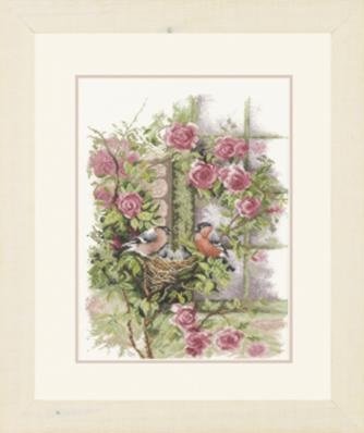 PN-0008020 Птахи, що гніздяться у в'ючих трояндах. Набір для вишивки хрестиком Lanarte - 1