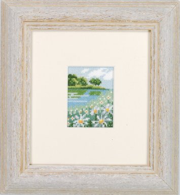 13-2351 Ромашкове поле (Daisy-field. Набір для вишивання хрестом PERMIN - 1
