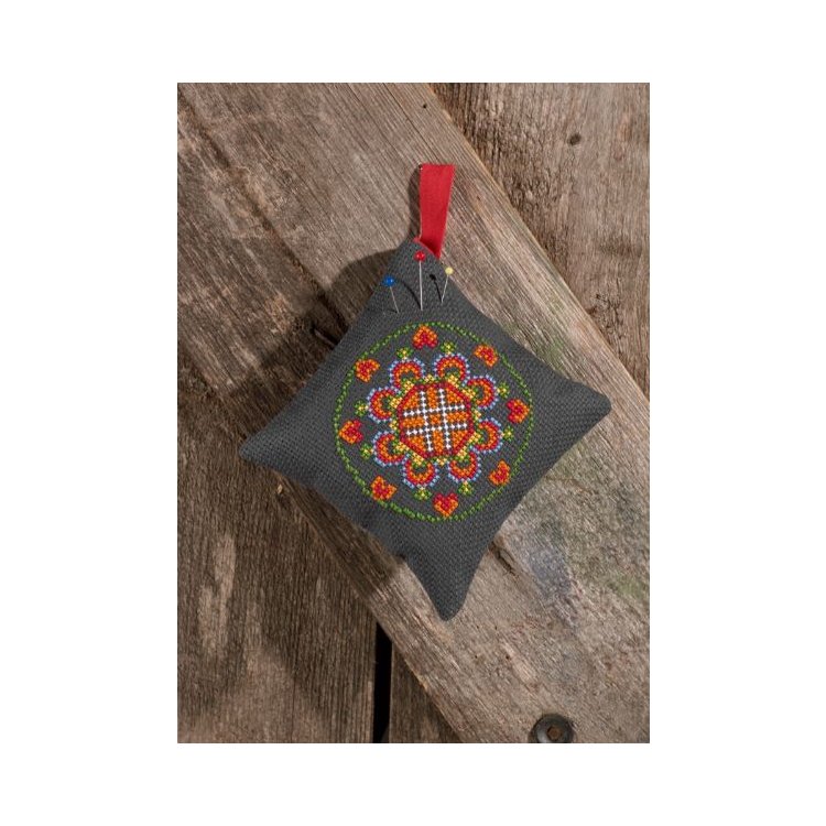 03-7392 Подушечка мещане 3. Набор для вышивания крестом PERMIN - 1 03-7392 Подушечка мещане 3. Набор для вышивания крестом PERMIN - 1