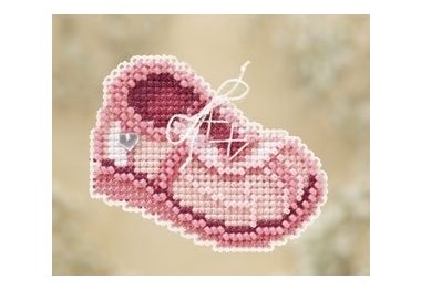 вышивка гладью MH180101 Розовые кроссовки. Набор для вышивки в смешанной технике Mill Hill