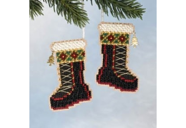 вышивка гладью MH166306 ' Сапоги Санты. Набор для вышивки в смешанной технике Mill Hill