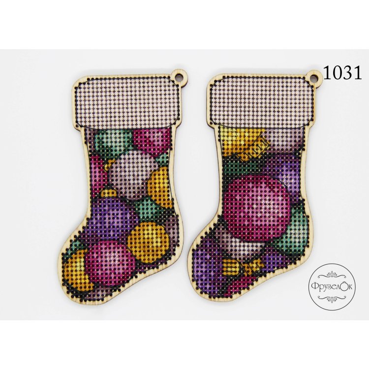 1031 Елочные игрушки. Набор для вышивки крестом Фрузелок - 1
