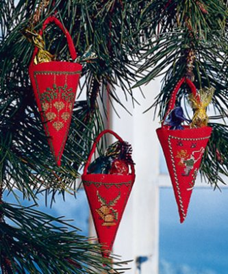 01-2259 Різдвяні мішечки. Набір для вишивання хрестом PERMIN - 1