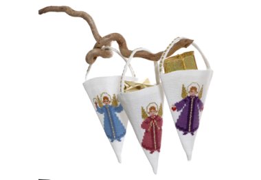  01-6527 Три ангела. Набір для вишивання хрестом PERMIN