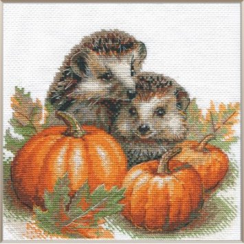 A1021 Їжачки у врожаї. Набір для вишивки хрестиком AINE - 1