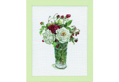  552101 Роза и лесная земляника. Набор для вышивки крестом Cosmo Fujico