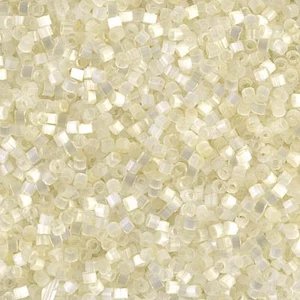 DB-672 Бисер Miyuki Delica Beads 11/0 (сатин пастельный лимонный) - 1