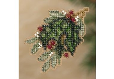 вышивка гладью MH181304 Падуб. Набор для вышивки в смешанной технике Mill Hill