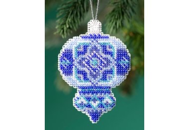 вышивка гладью MH211912 Лазурный медальон. Набор для вышивки в смешанной технике Mill Hill