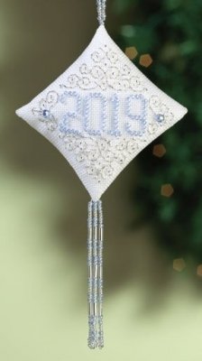 MH220302 Время праздновать. Набор для вышивки в смешанной технике Mill Hill - 1