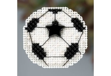 вышивка гладью MH183201 Футбольный мяч. Набор для вышивки в смешанной технике Mill Hill