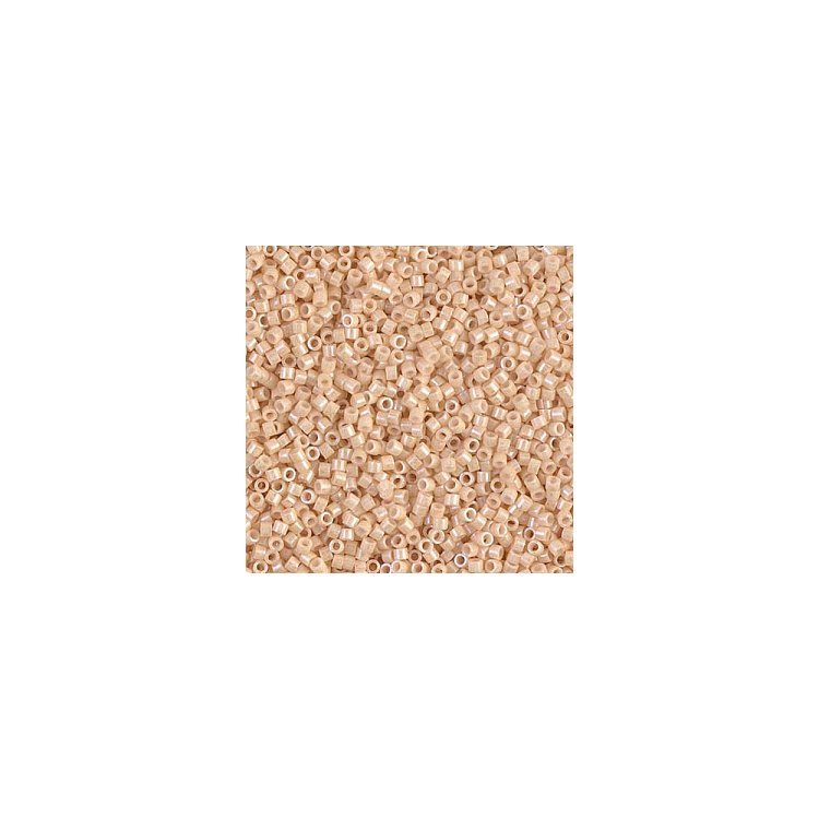 DB-204 Бісер Miyuki Delica Beads 11/0 (перлиновий, кремовий темний) - 1