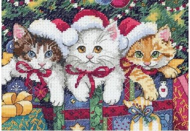 наборы для вышивки крестом 4341 Новогодние котята. Набор для вышивки крестом Classic Design