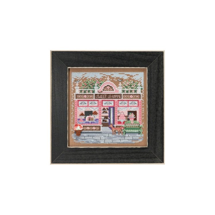 MH141812 Солодкий магазин на головній вулиці. Набір для вишивки в змішаній техніці Mill Hill - 1