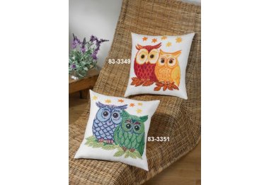  83-3349 Сови червона і жовта. Набір для вишивання хрестом PERMIN