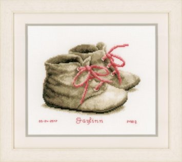 PN-0162101 Дитячі черевички. Набір для вишивки хрестиком Vervaco - 1