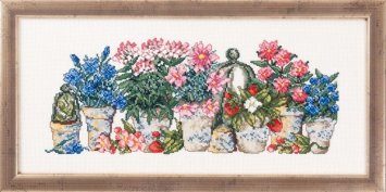 12-5185 Розовые и голубые цветы. Набор для вышивания крестом PERMIN - 1