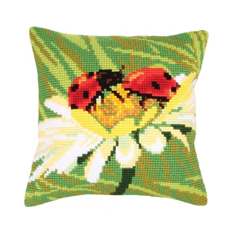 5219 Ladybug on camomile. Набір для вишивки хрестиком Collection D'Art - 1