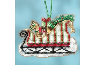 вишивка гладдю MH161733 Іграшкові санки. Набір для вишивки в змішаній техніці Mill Hill