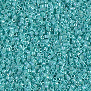 DB-1576 Бісер Miyuki Delica Beads 11/0 (перлиновий райдужний, бірюзовий) - 1