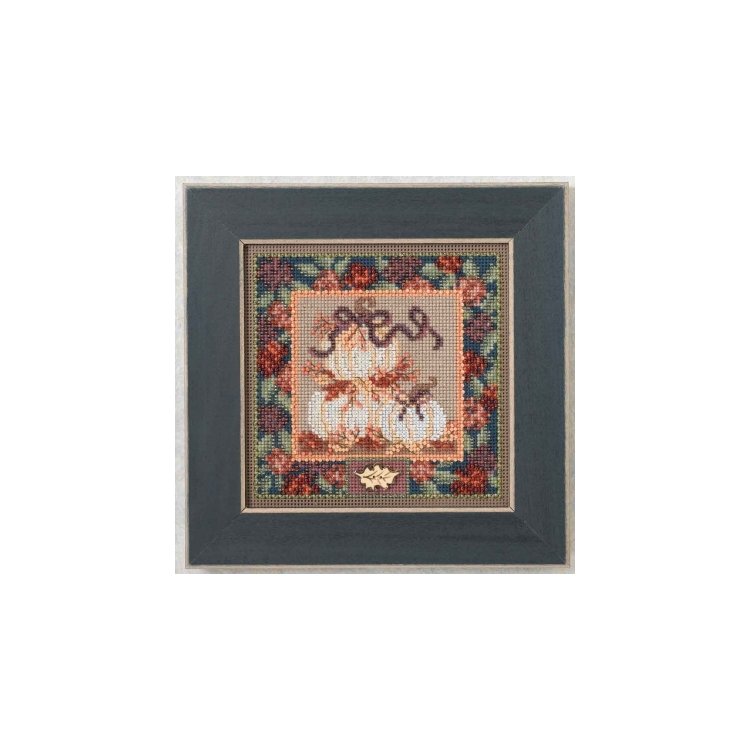 MH144205 Белые тыквы. Набор для вышивки в смешанной технике Mill Hill - 1