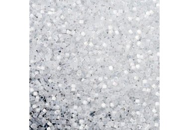 DB-670 Бісер Miyuki Delica Beads 11/0 (сатин, сніжно-білий іскристий) DB-670 Бісер Miyuki Delica Beads 11/0 (сатин, сніжно-білий іскристий)
