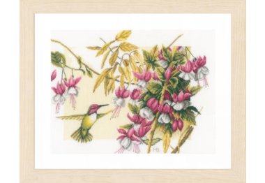  PN-0165379 Колибри и цветы. Набор для вышивки крестом Lanarte