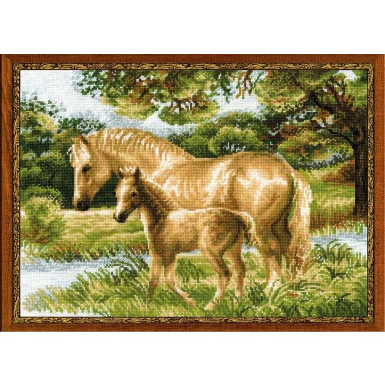 1258 Лошадь с жеребенком. Набор для вышивки крестом Риолис - 1