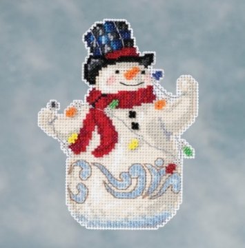 JS201611 Снеговик с гирляндой. Набор для вышивки в смешанной технике Mill Hill - 1